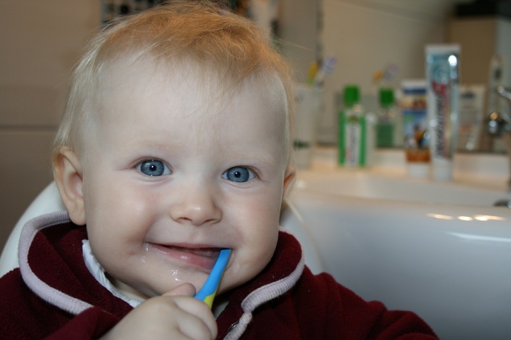 person-girl-brush-clean-child-baby-1.jpg